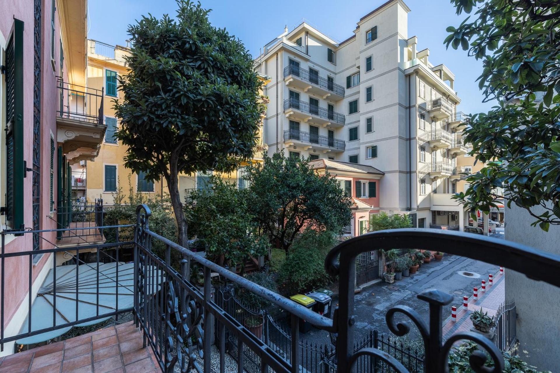 Residence Villa Firenze Alassio Bagian luar foto