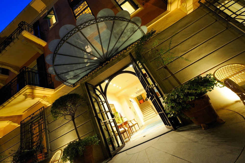 Residence Villa Firenze Alassio Bagian luar foto